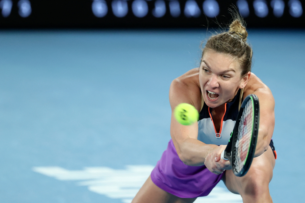 Halep pulls out from WTA Cincinnati event with thigh injury