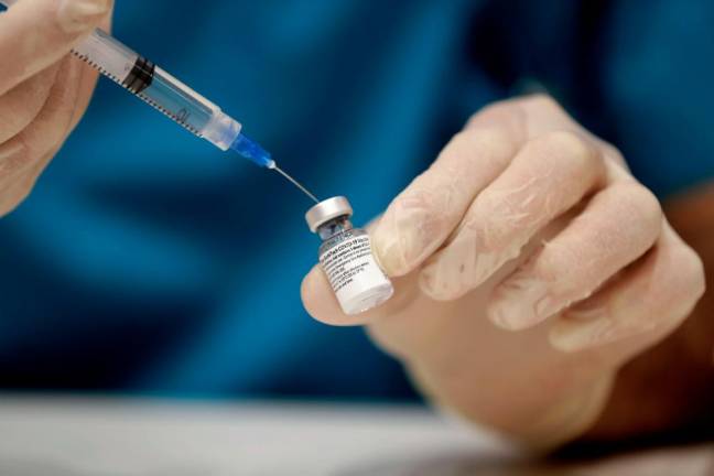 COVID-19 vaccine safe, does not contain any microchip-former health deputy DG