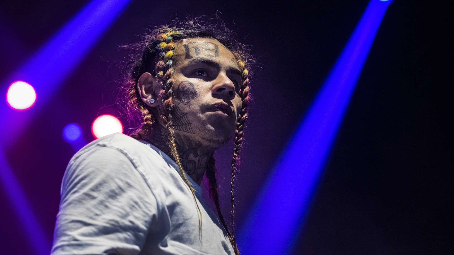 6ix9ine Docuseries Director Says Rapper Is 'Truly a Horrible Human’