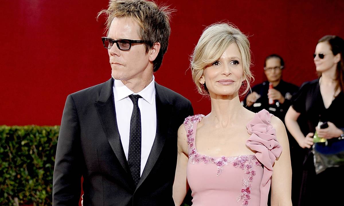 Kevin Bacon and Kyra Sedgwick are apart - so he sends her a reminder of his love 