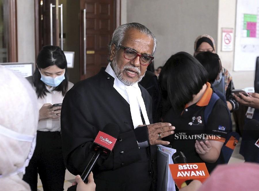 Najib contemplating contempt action against Tommy Thomas besides defamation suit