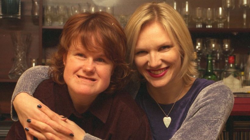 Jo Whiley: Sister's 'huge thank you' in Covid fight