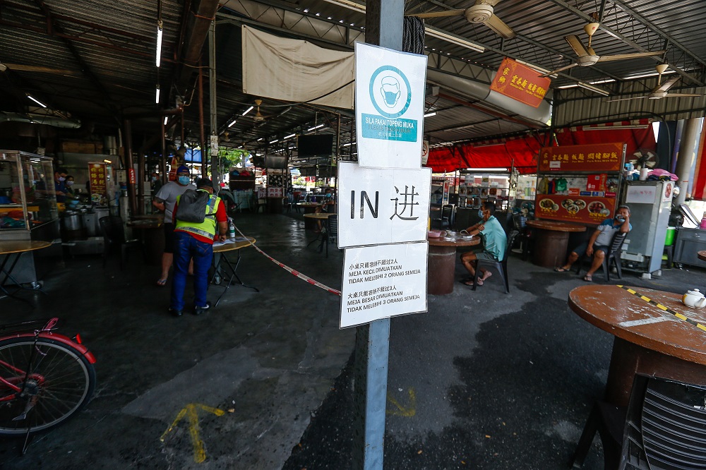Trade group welcomes decision to allow more than two diners per table at eateries