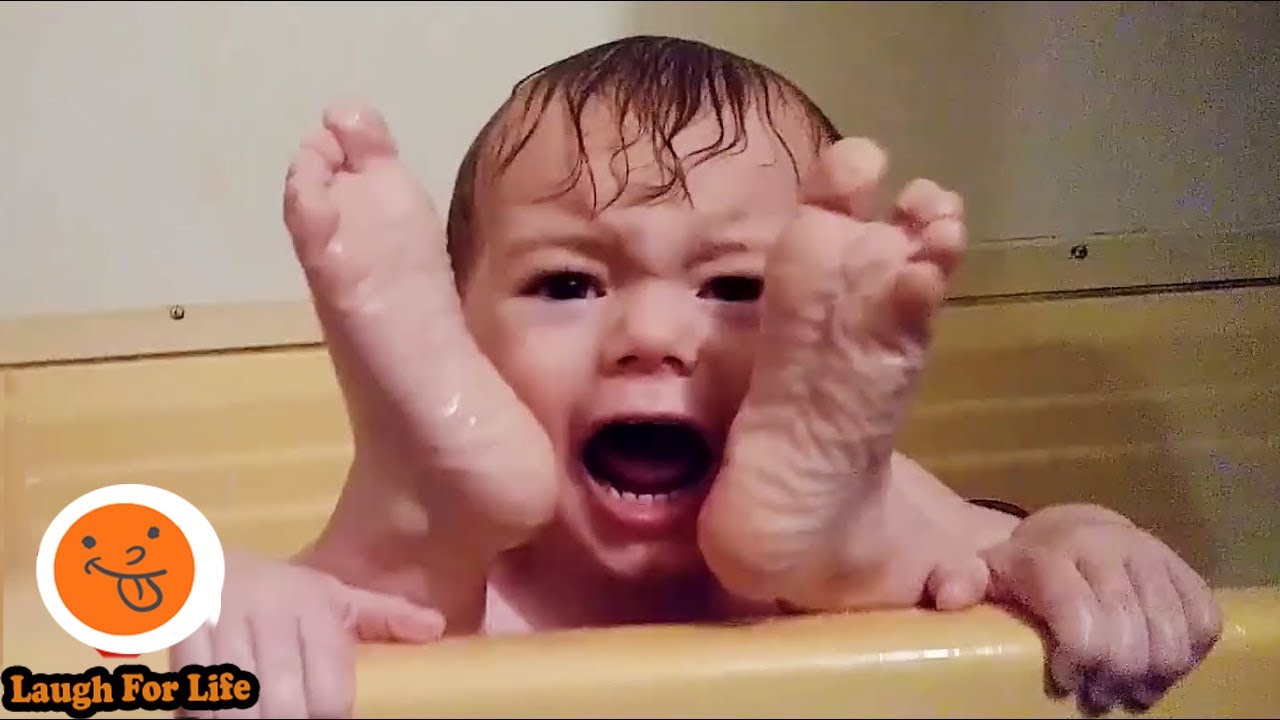 TIME TO HAHA - HAHA: Babies Doing Confuse Things But Cutest