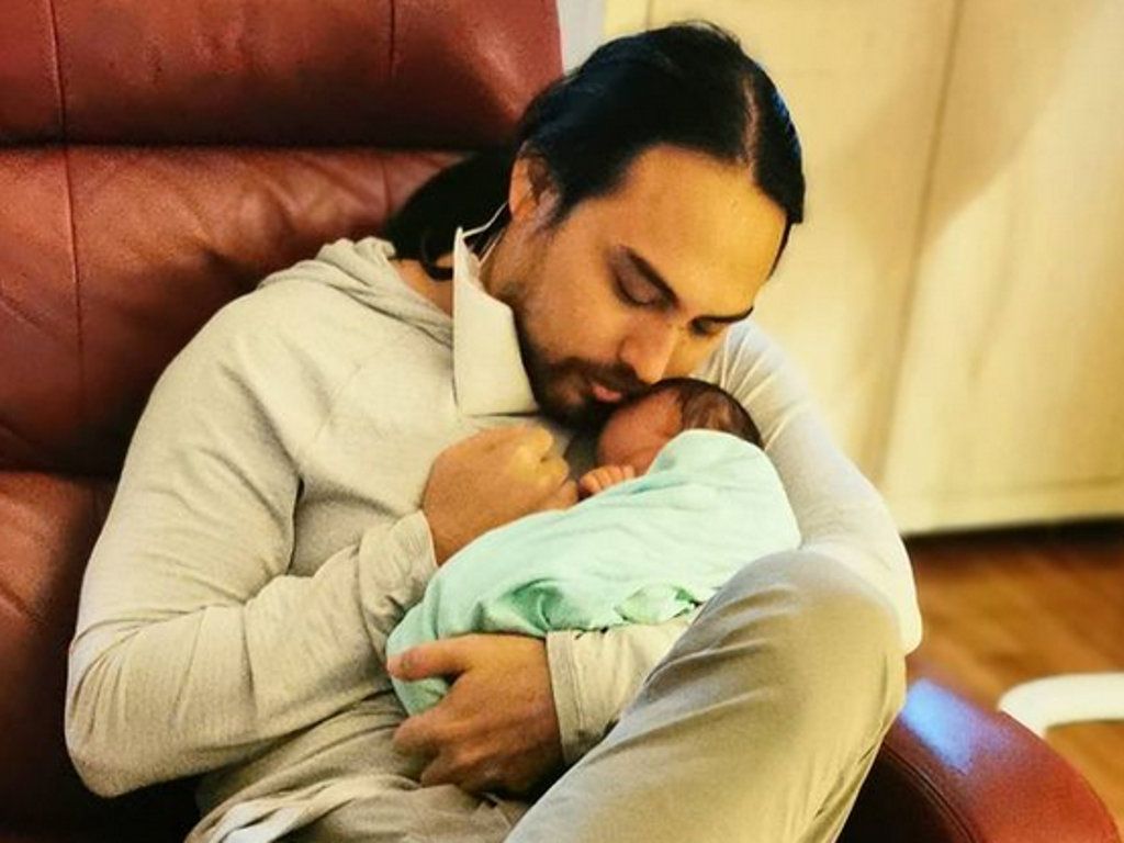 Jehan Miskin finally becomes a dad