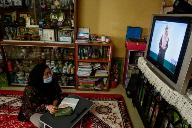 No excuse for poor presentation of Science lesson on DidikTV