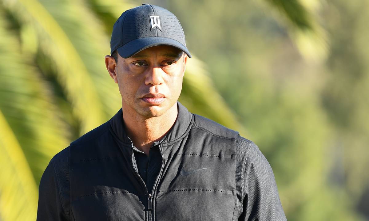 Tiger Woods hospitalised after serious car crash