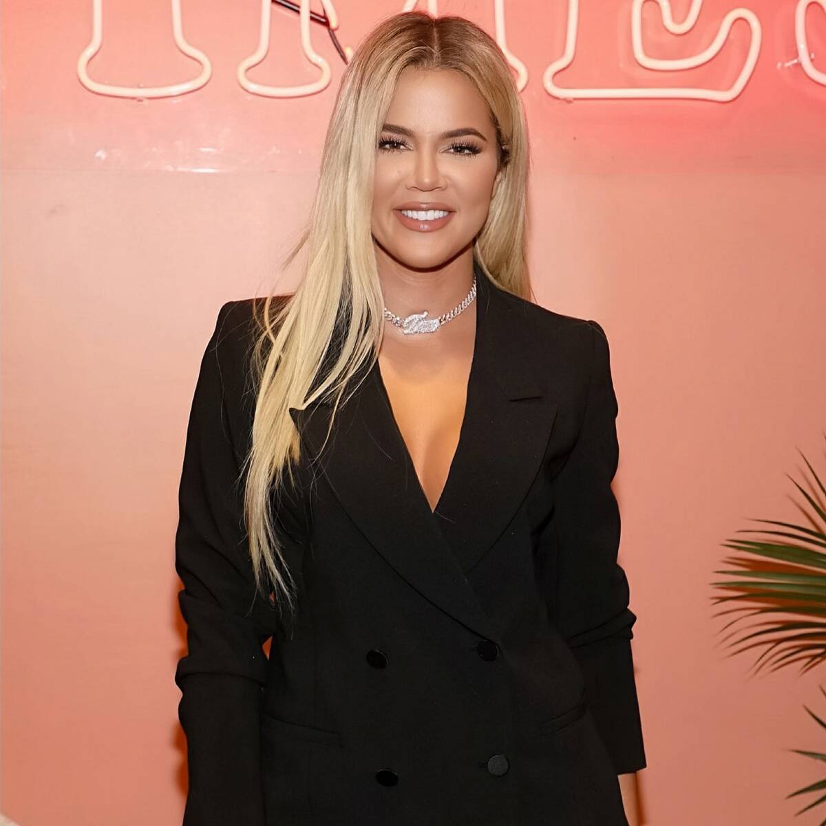 Khloe Kardashian Finally Shares a Close-Up of That Diamond Ring She's Been Rocking