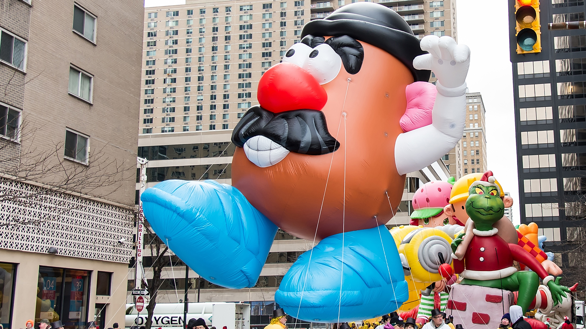 Hasbro Relaunching Mr. Potato Head as Gender-Neutral Toy