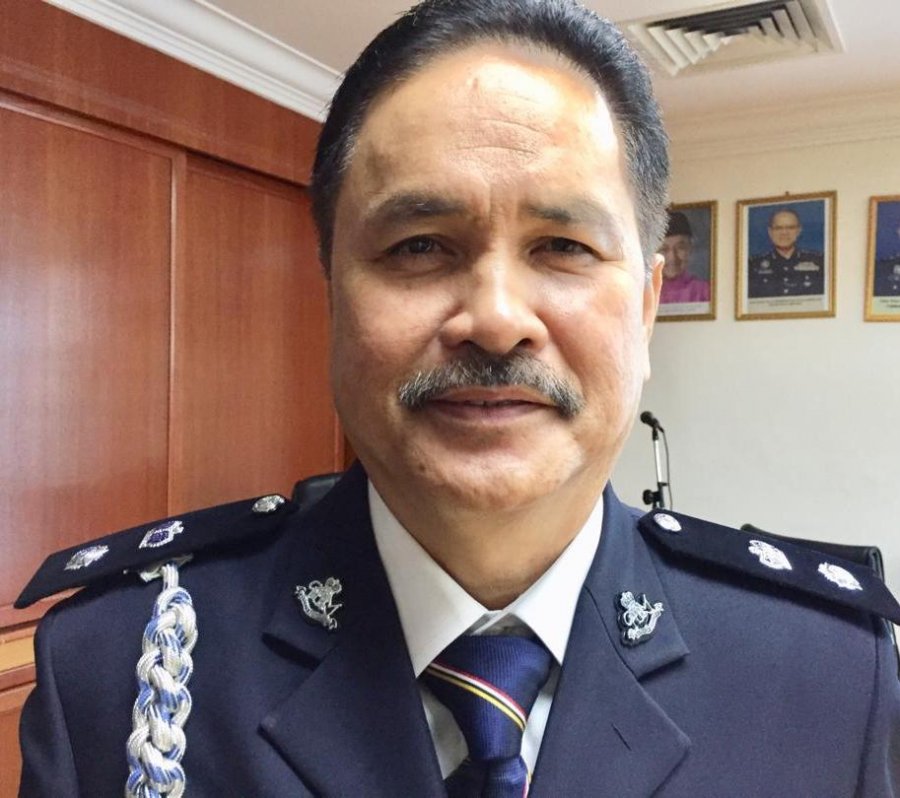 甲警驳斥网传交警护送贵宾引车祸