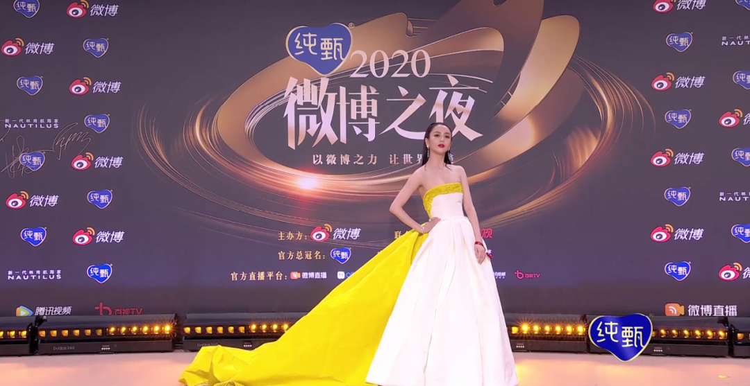 红毯：江疏影“上下失守” 倪妮大露背 难敌热巴一个扭腰