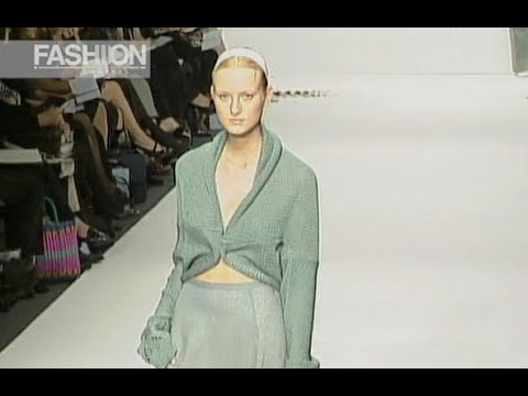 BETTY JACKSON Spring 1999 London - Fashion Channel