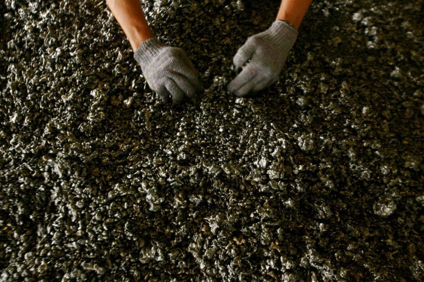 Director of two firms under nickel trading probe tells investors he will try to return their money