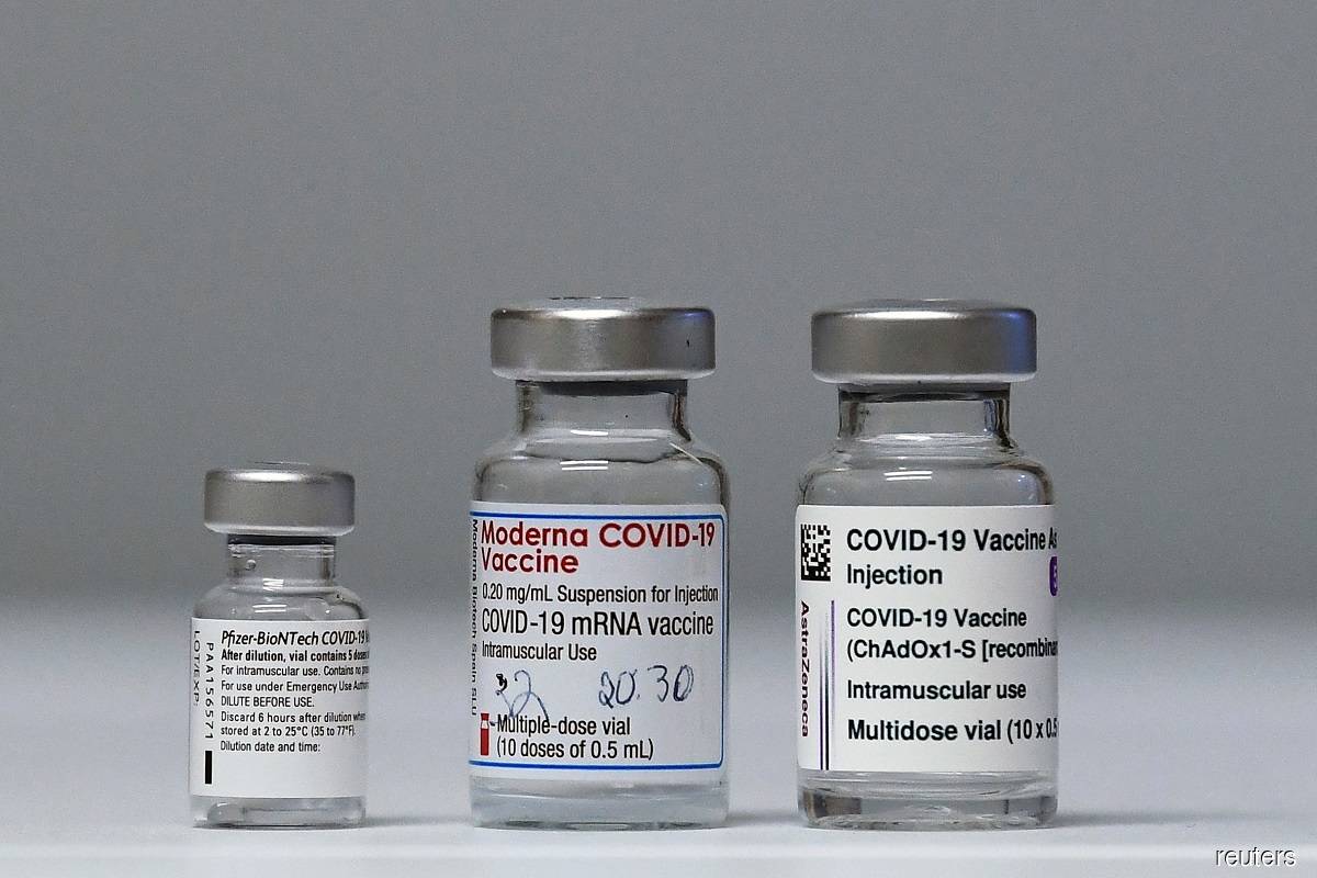 UK regulator says will fast-track vaccines for coronavirus variants