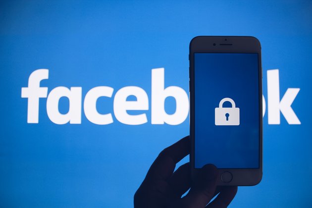 Tajikistan: Facebook bends to tax demands