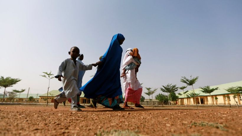 Nigeria kidnapped girls: Security forces 'open fire' at reunion ceremony