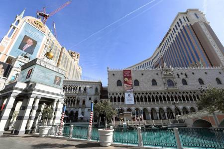 Sands to sell Las Vegas casinos, to focus on Singapore, Macau