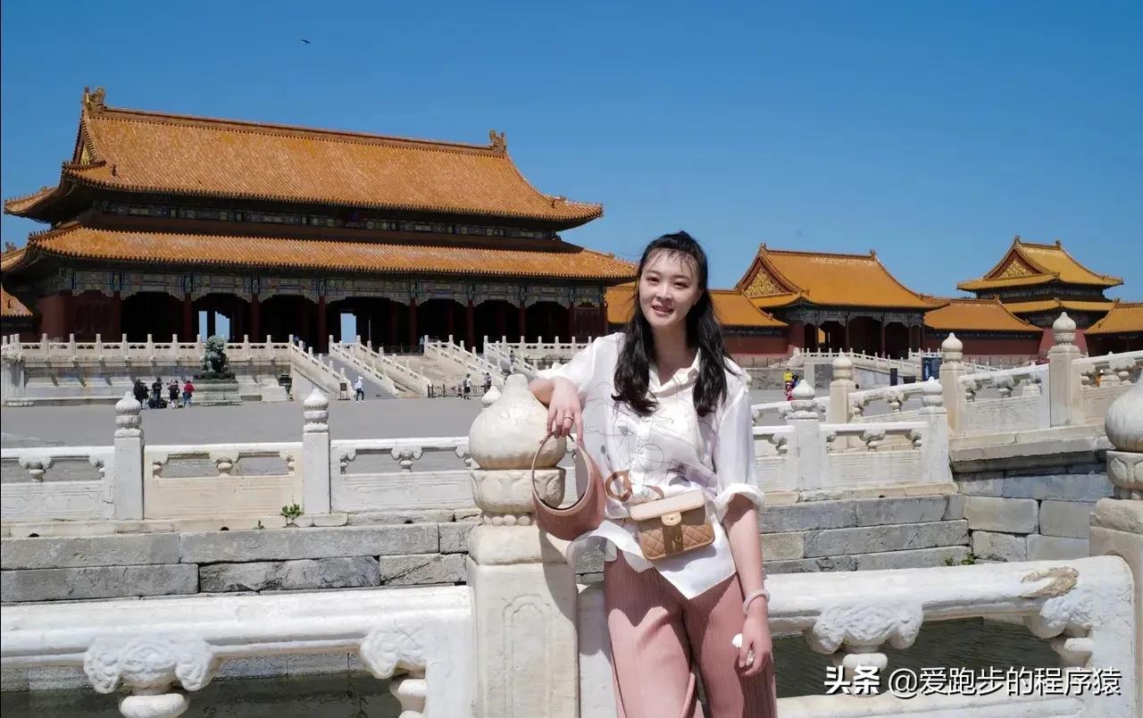 惠若琪最新动态：挺孕肚庆生，感慨伤病毁了自己