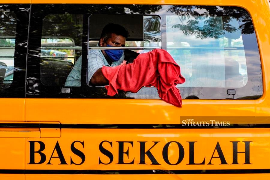 Taxi drivers, school and tour bus operators urged to update profile for Permai aid