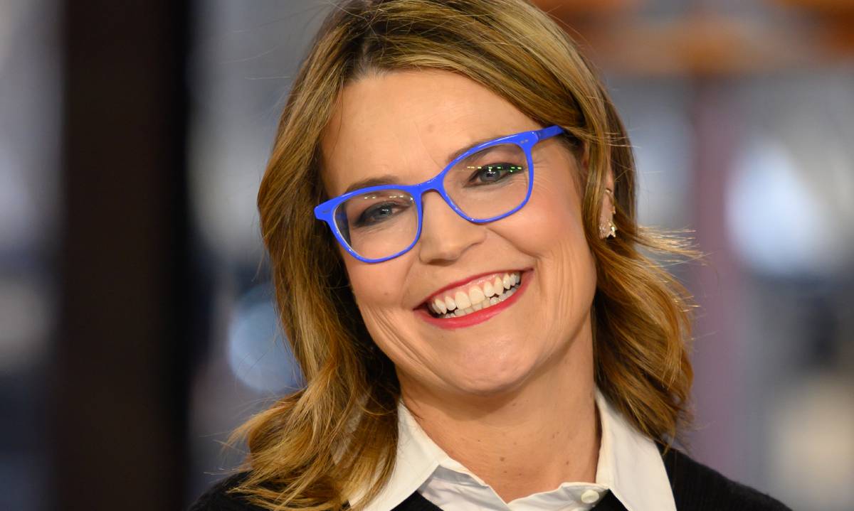 Savannah Guthrie goes blonde - and her fans go wild!