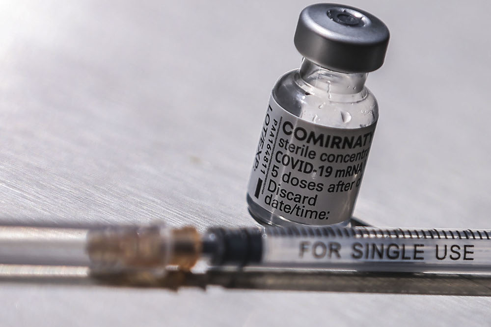 Private sector may be allowed to buy vaccine after herd immunity achieved, says deputy minister