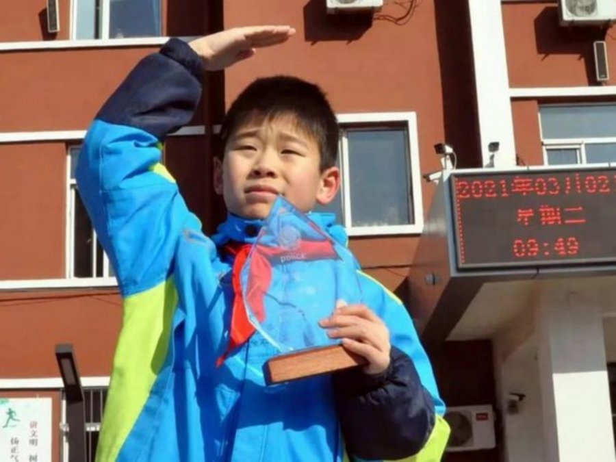 男童拾金不昧　失主以不缺钱为由拒领