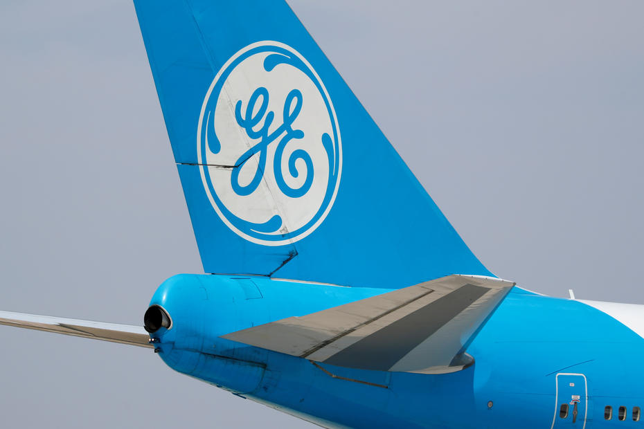 GE nears deal to combine aircraft-leasing unit with AerCap: WSJ