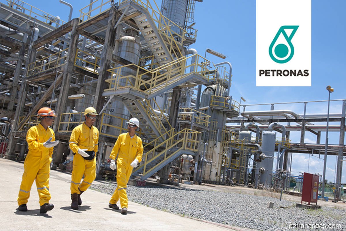 Petronas concerned over potential cost overruns, delays in US$6.6b Canada pipeline, vows to deliver first LNG cargo by middle of this decade