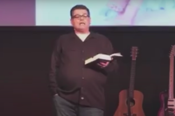 Missouri Pastor Who Sermonized That Women Must Look Good for Their Husbands Goes on Leave