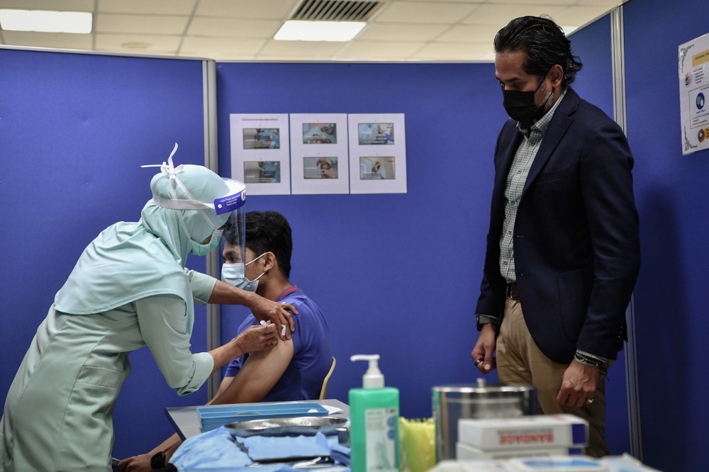 Khairy: Govt consider issuing certificate of exemption to those who cannot receive vaccine