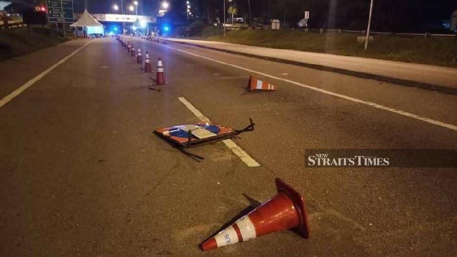 Drunk beauty specialist rams into roadblock in Damansara