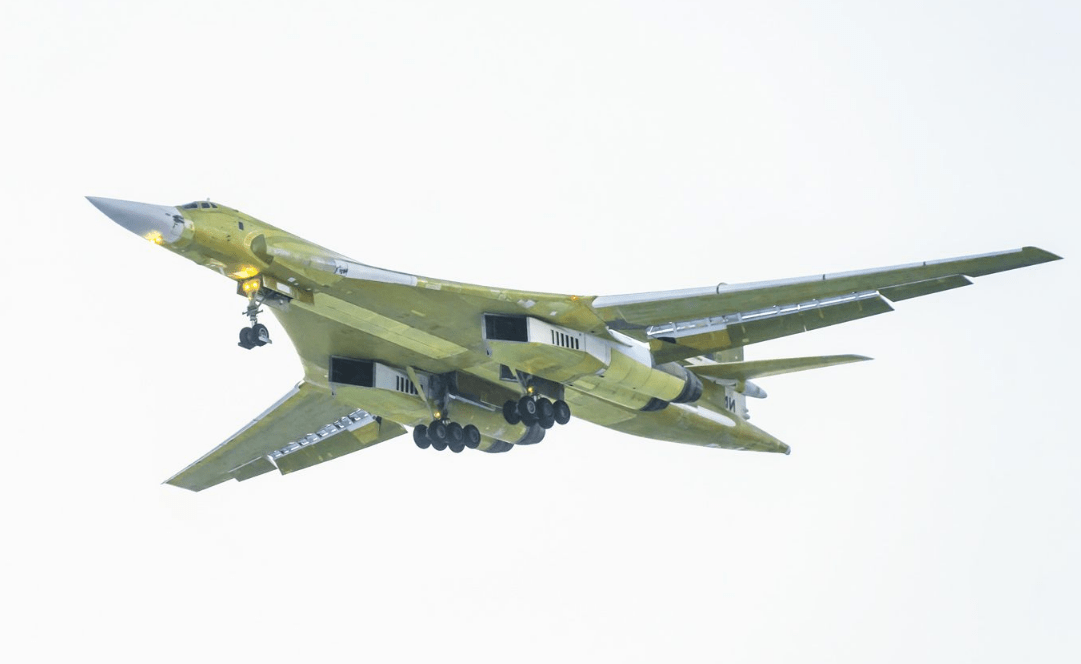 俄罗斯首架图-160M轰炸机已交付测试 换用新型发动机
