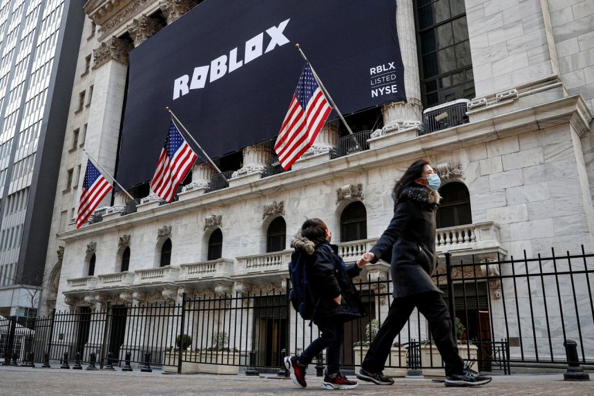 Roblox After Winning Over Kids Becomes Hit On Wall Street Nestia - roblox won