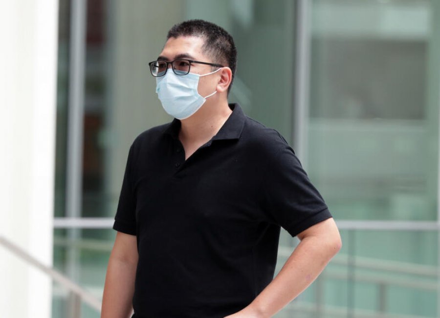 偷拍女同学裙底　已婚硕士生监6周