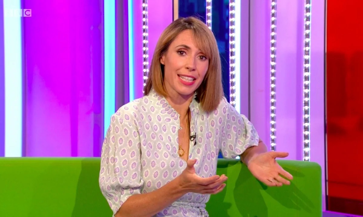 Alex Jones is too gorgeous in her colour-clashing M&S top