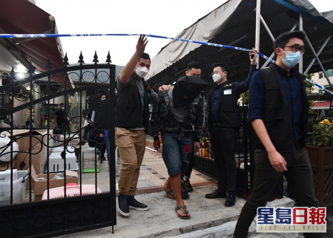 大埔林村一对夫妇涉非法管有濒危动物被捕 检获33只濒危鹦鹉