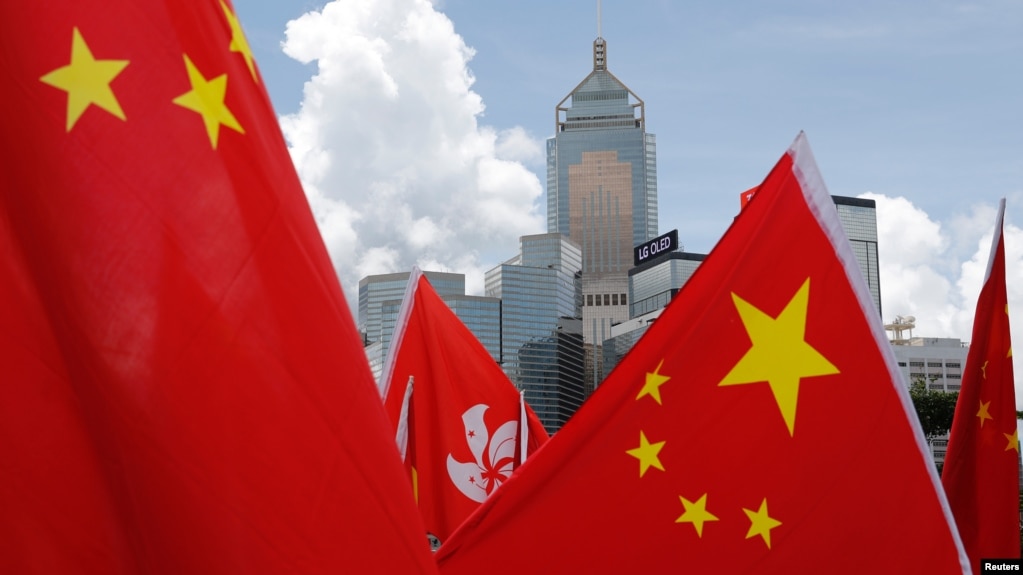 中国人大高票通过香港选制改造 北京“买办”全面执政