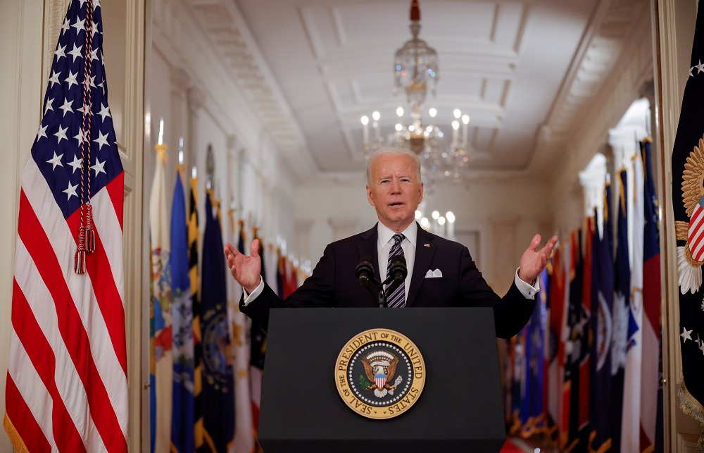 Biden offers Ukraine 'unwavering support' in faceoff with Russia