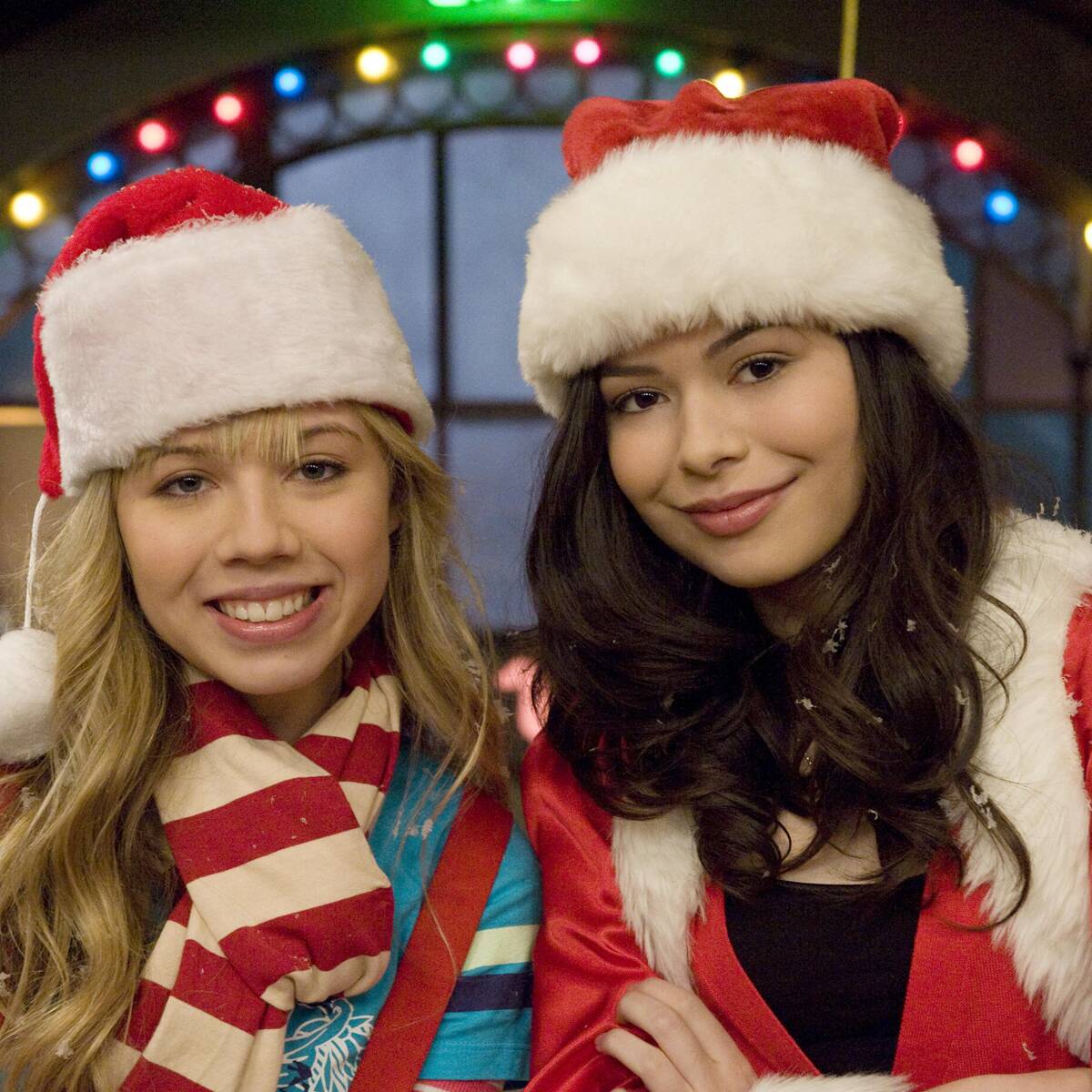 iCarly's Jennette McCurdy Spills Details of "Hellish" Acting Career and Battles With Her Own Team