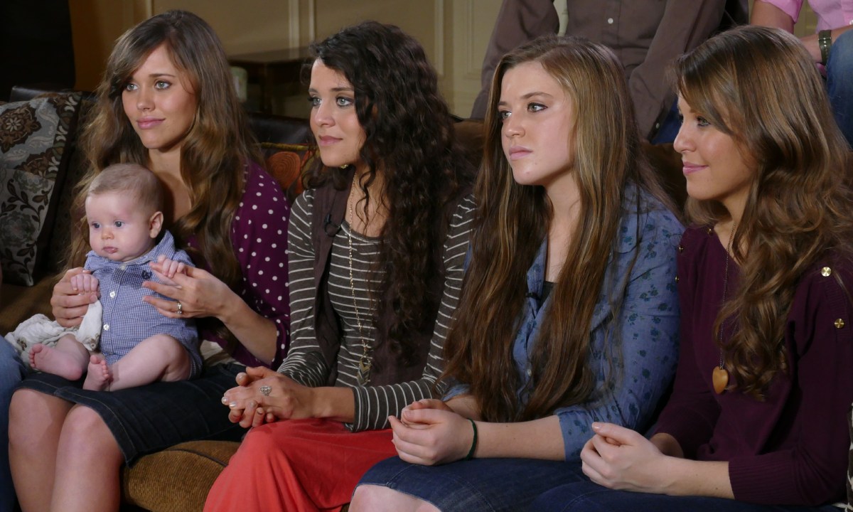 Counting On star Joy-Anna Duggar shares never-before-seen pictures of 18 siblings