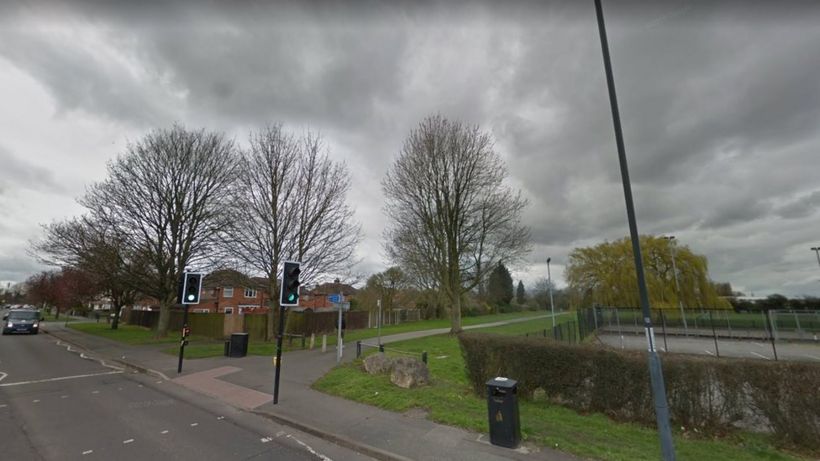 Teenage girl fights off man who grabbed her on canal path