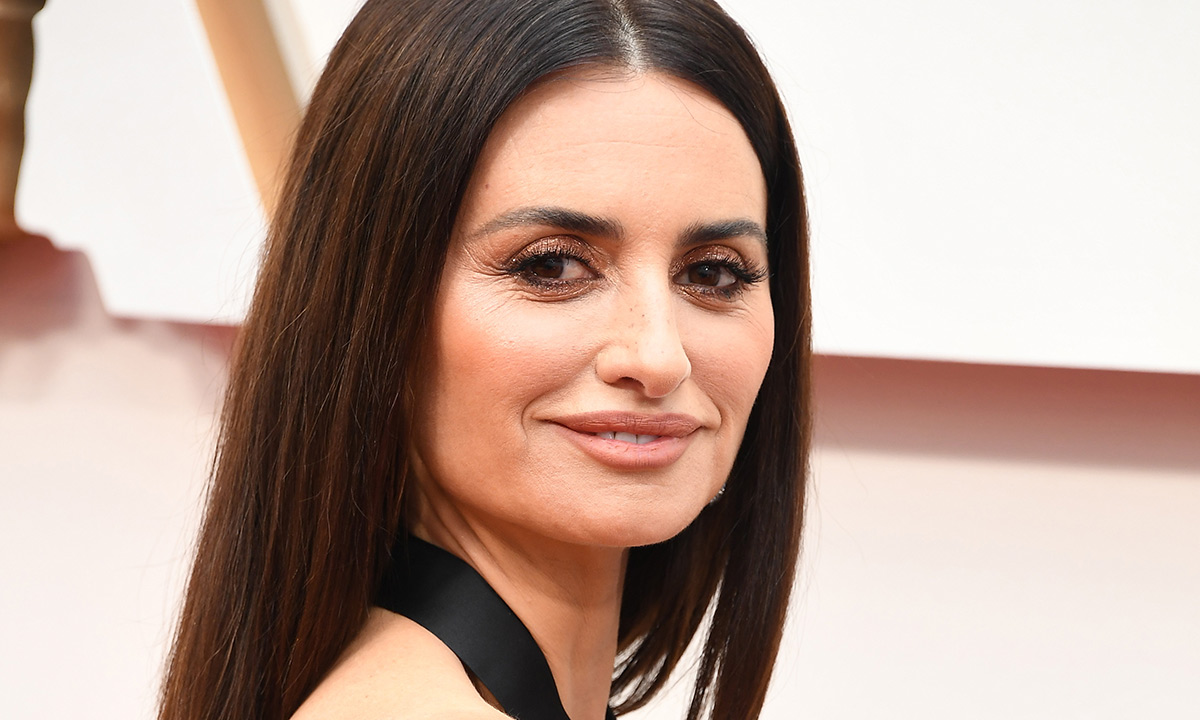 Penelope Cruz debuts new short haircut – fans react