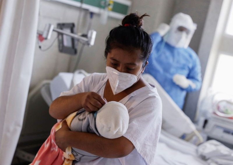 WHO urges healthworkers to allow lifesaving mother-baby contact even with Covid-19