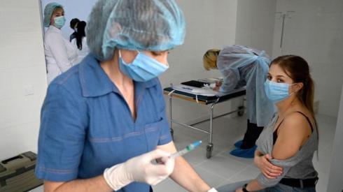 AstraZeneca vaccine: Europe divided over suspensions as investigation continues