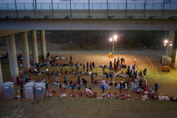 Surge in Migrants Defies Easy or Quick Solutions for Biden