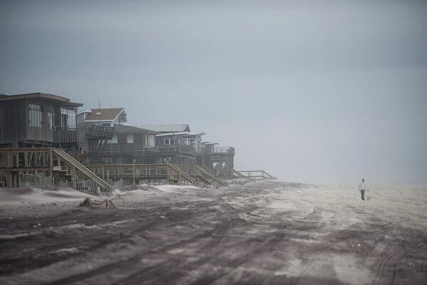 Senate Leader Stalls Climate Overhaul of Flood Insurance Program
