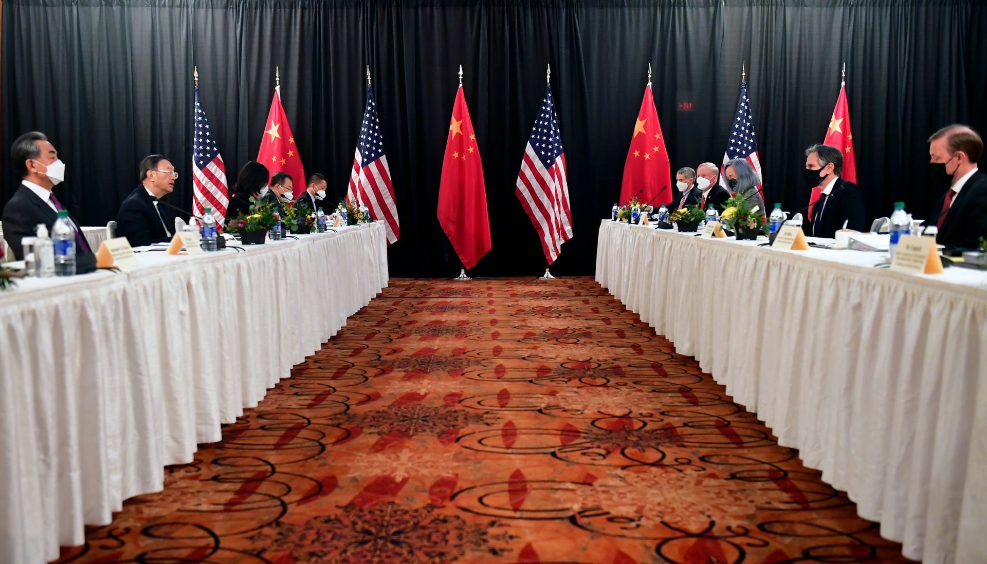李显龙指明中国战胜美国关键要素，引爆中国舆论（组图）