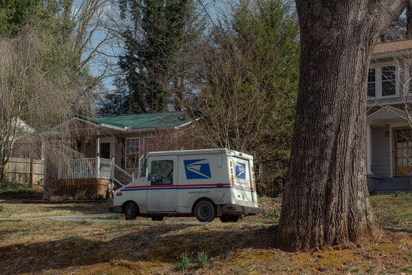 Postal Service Struggles to Speed Up Delivery, Compounding Its Troubles