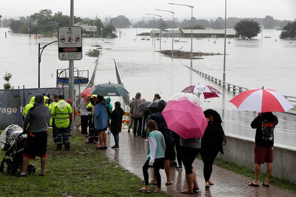 Australia’s Worst Floods in Decades Quicken Concerns About Climate Change