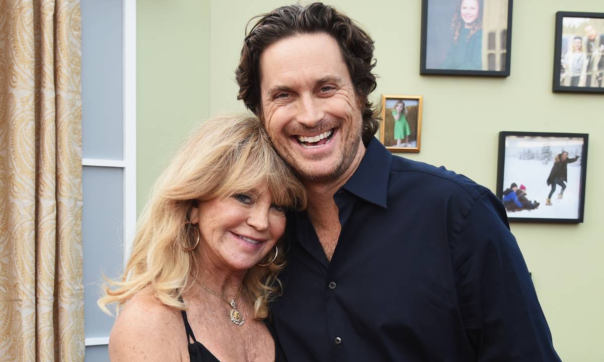 Oliver Hudson gets fans talking with revelation about father Bill Hudson in rare post